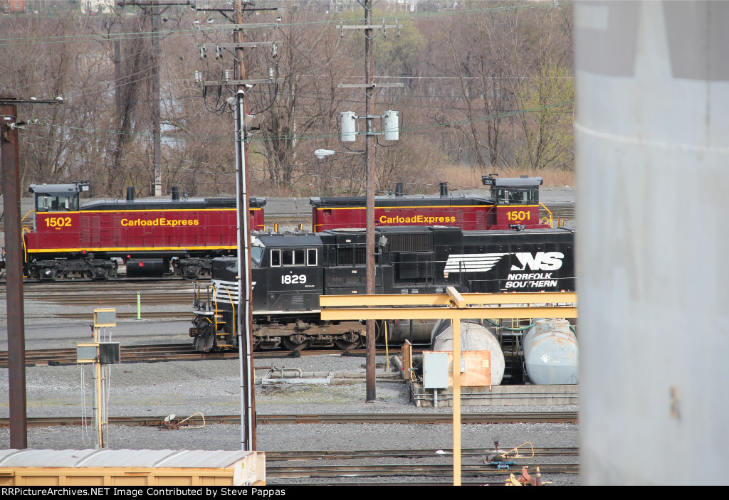 Carload Express 1501 and 1502